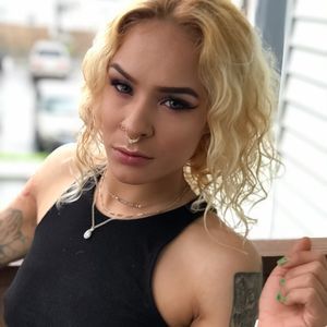 Meet your Posher, Netania